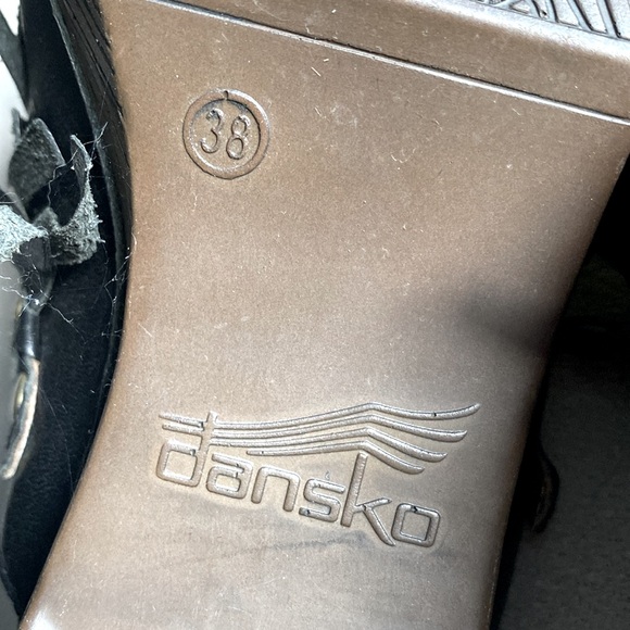 Dansko "Deni" Black Leather Fringe Stunned Block Heel Clogs/Mules Size 7.5 - 8 ! - Picture 10 of 13